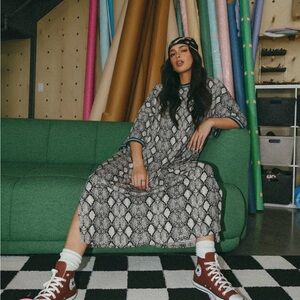 Dressed in LALA Frankie Oversized T-Shirt Dress in Cobra Small Sold Out NWT